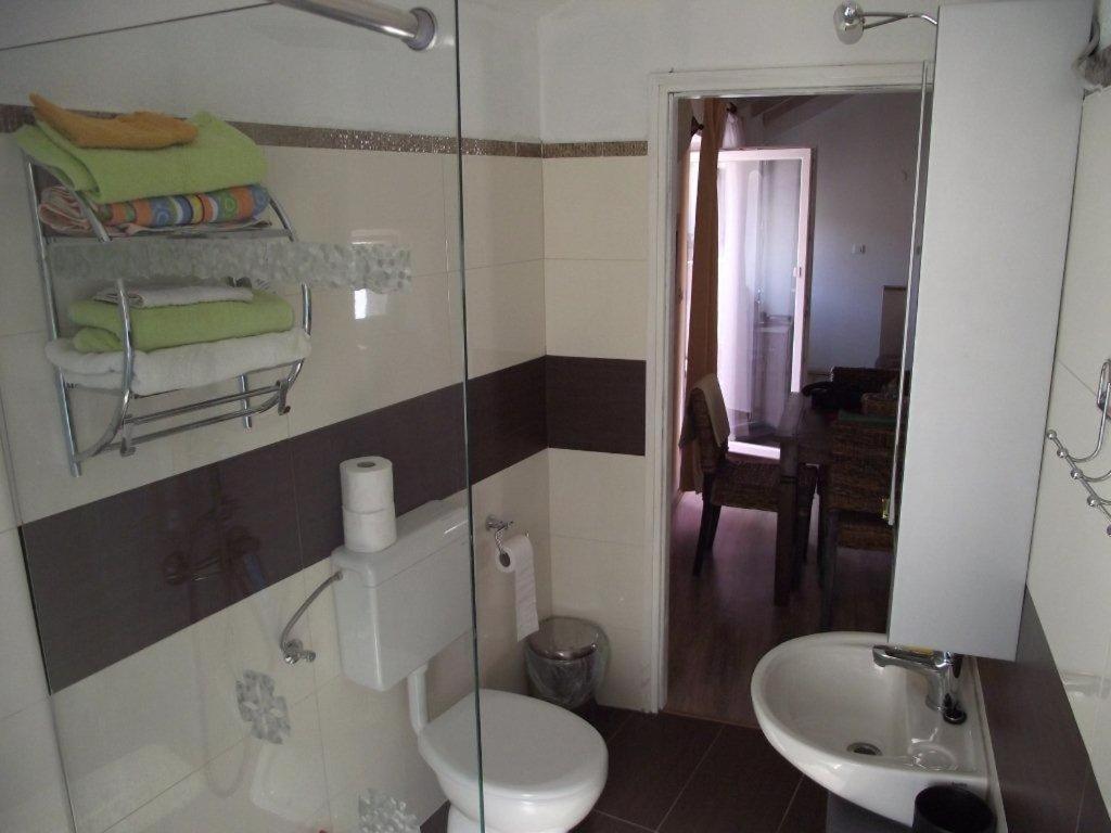 Apartments Dobrinj Kamer foto